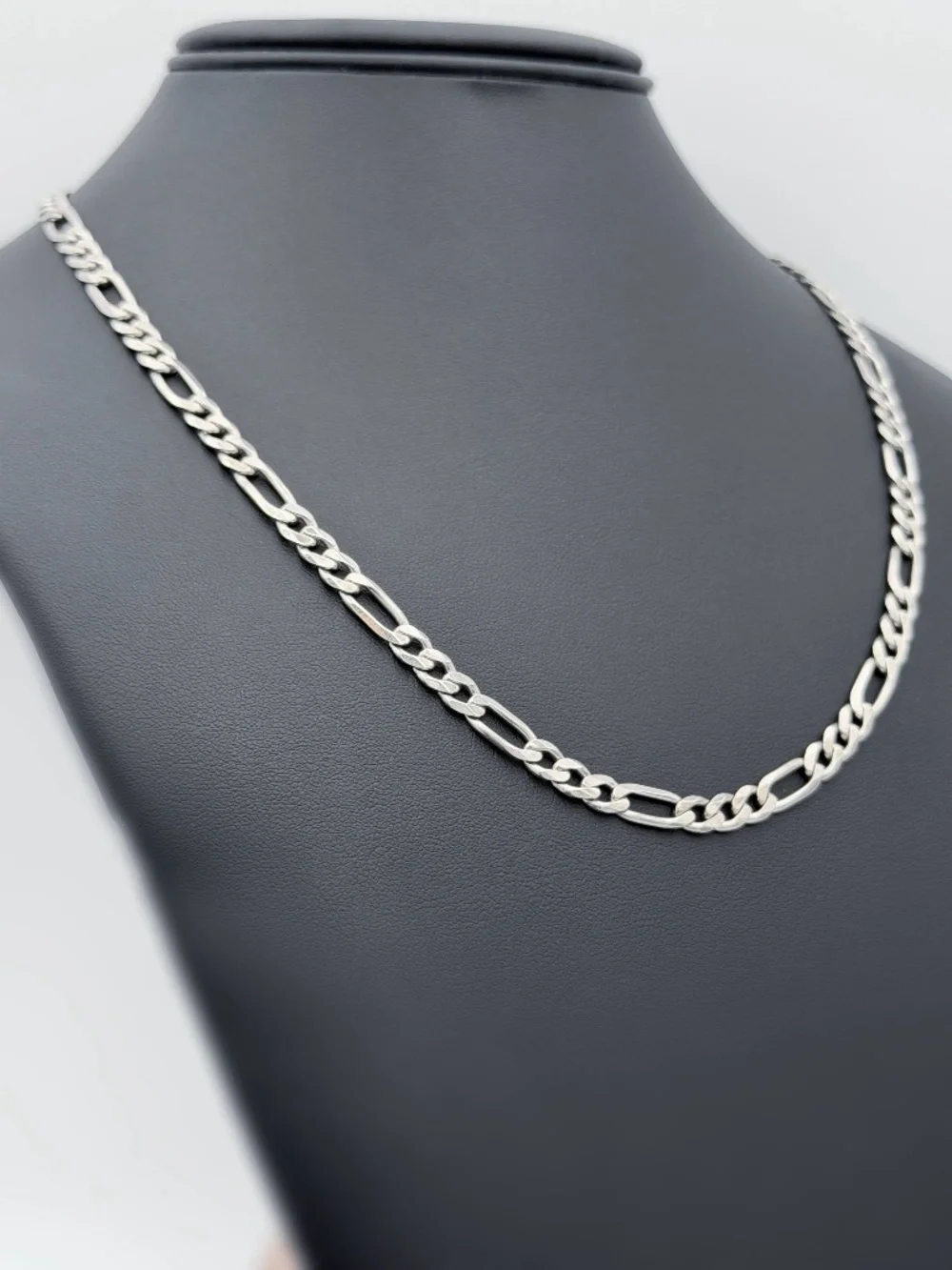 Italy 925 Sterling Silver solid Figaro Chain Necklace 20.5” 6mm